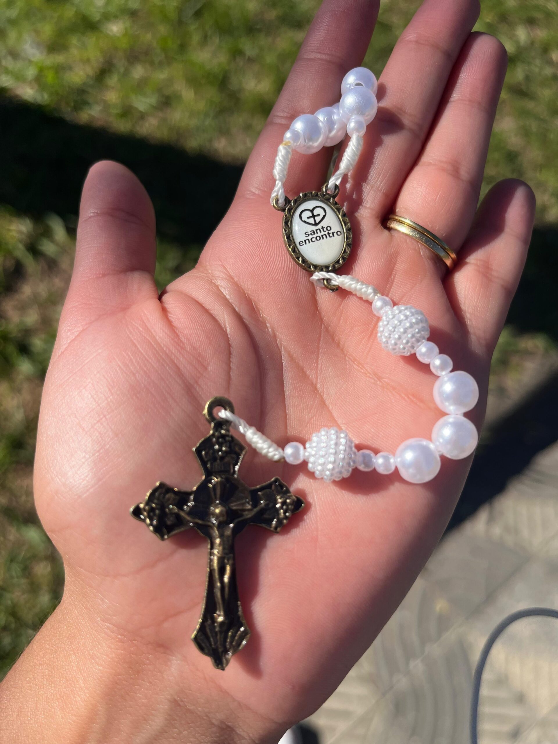 Terço de São Rafael com símbolo do Santo Encontro